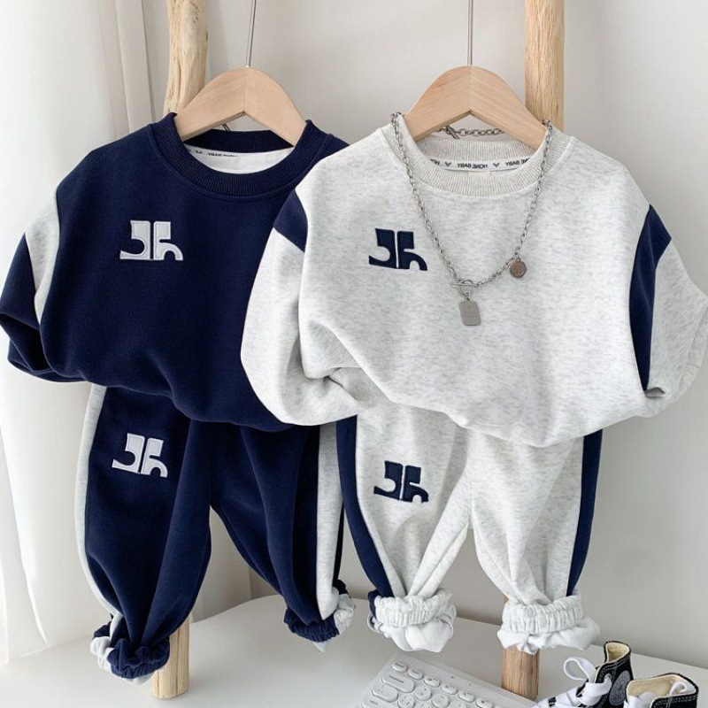 2024新品★子供服　セットアップ★90cm〜140cm 2色