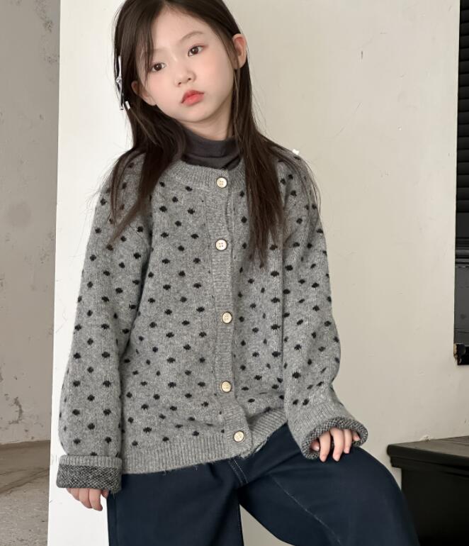 2024秋冬新品★子供服 　カーディガン★100cm〜160cm