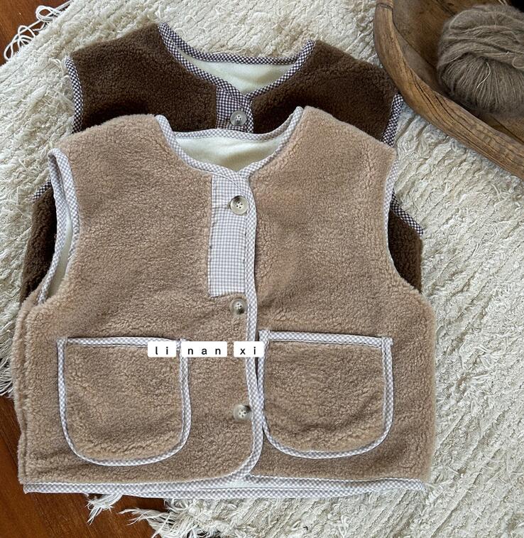 2024秋冬新品★子供服 　ベストコート★90cm〜130cm 2色