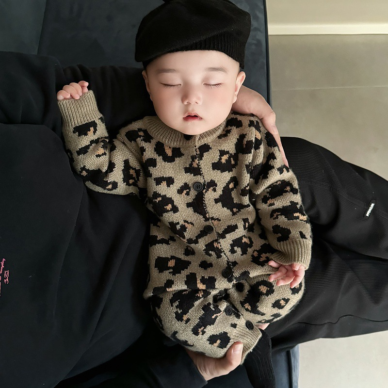 2024秋冬新入荷L★子供服 　豹柄カーディガン&連体服★73〜110cm