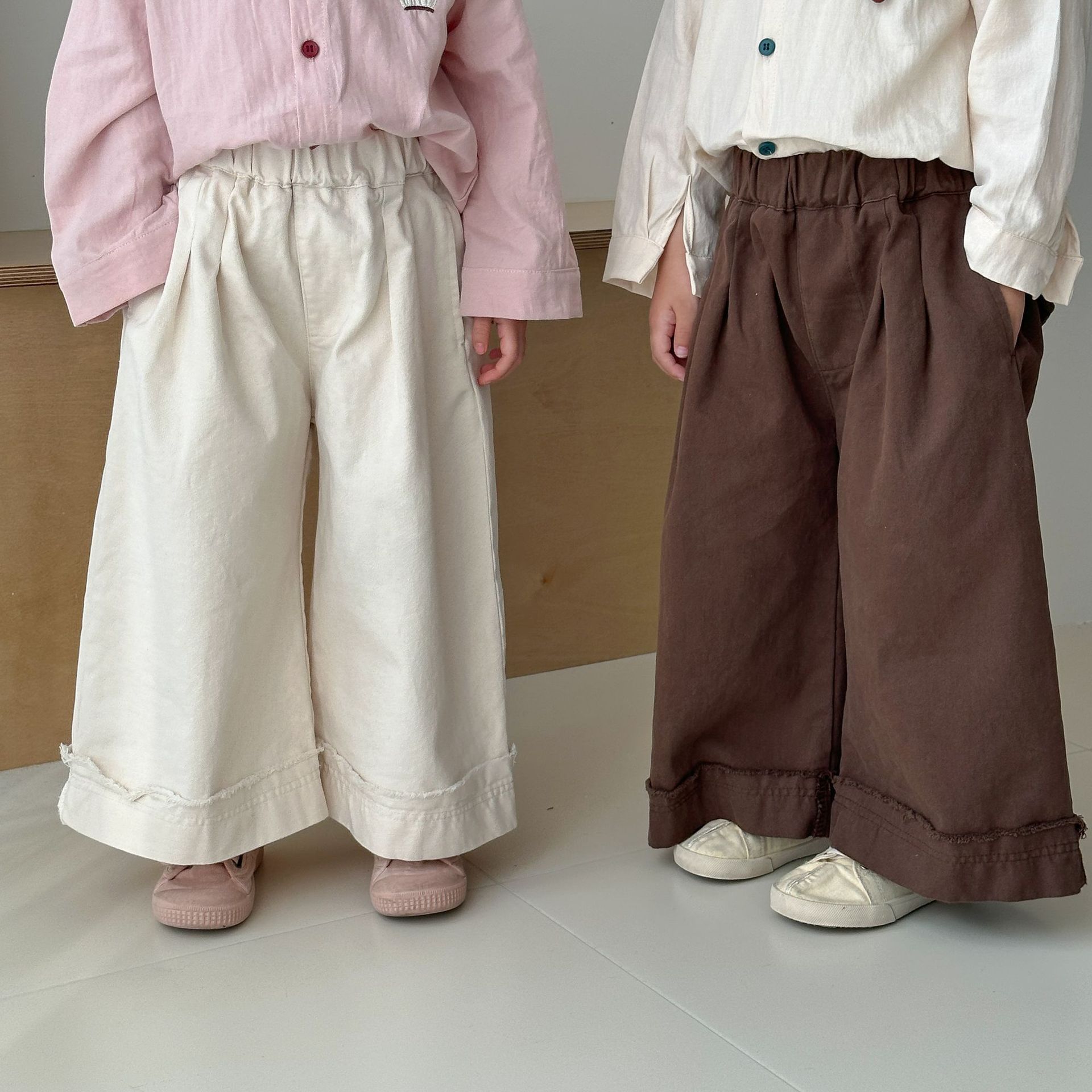 2025春入荷★子供服　ズボン★80cm〜150cm 2色