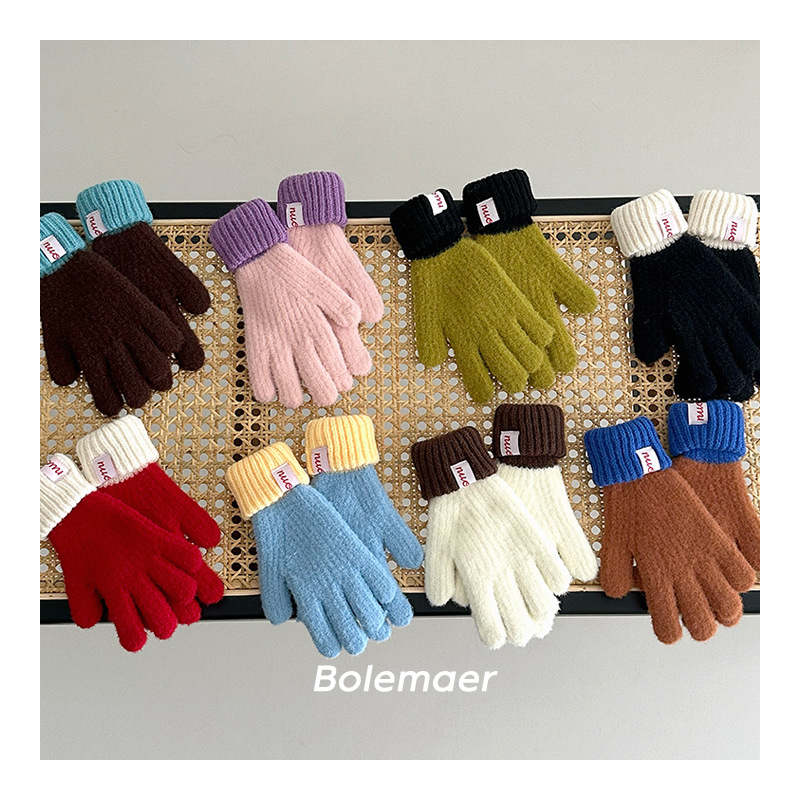 2024新品★大人気　キッズ用★子供　手袋★10色