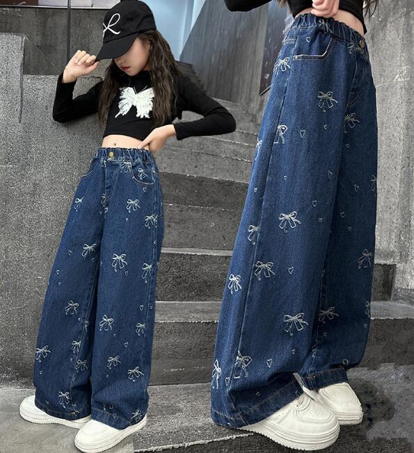 2025新入荷★子供服　デニムズボン★120cm〜170cm