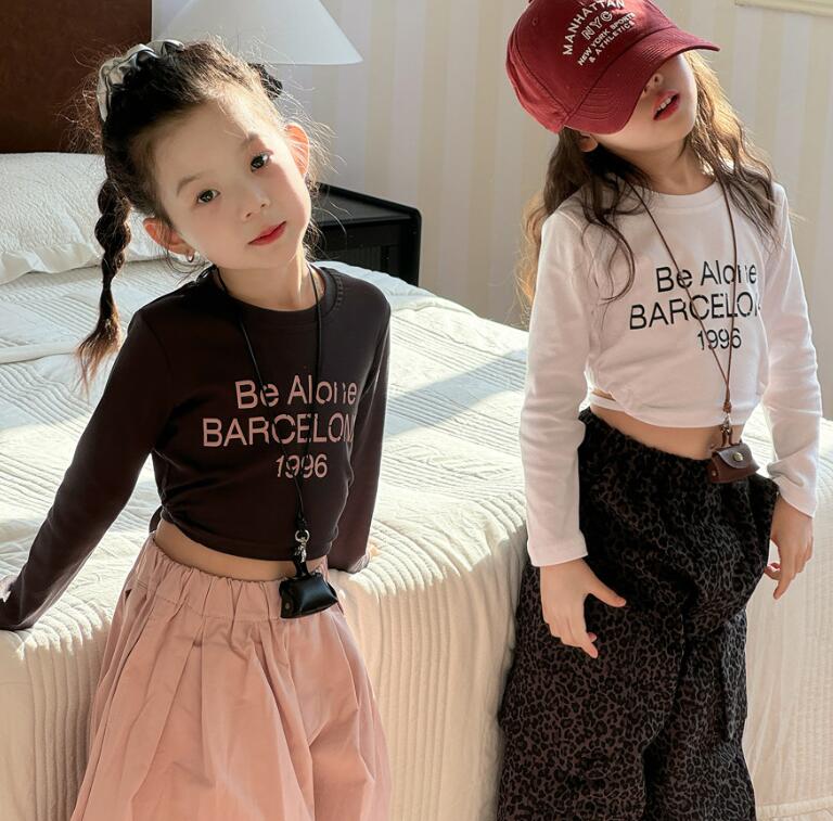 2025新作Y★子供服　トップス★90cm〜150cm 2色