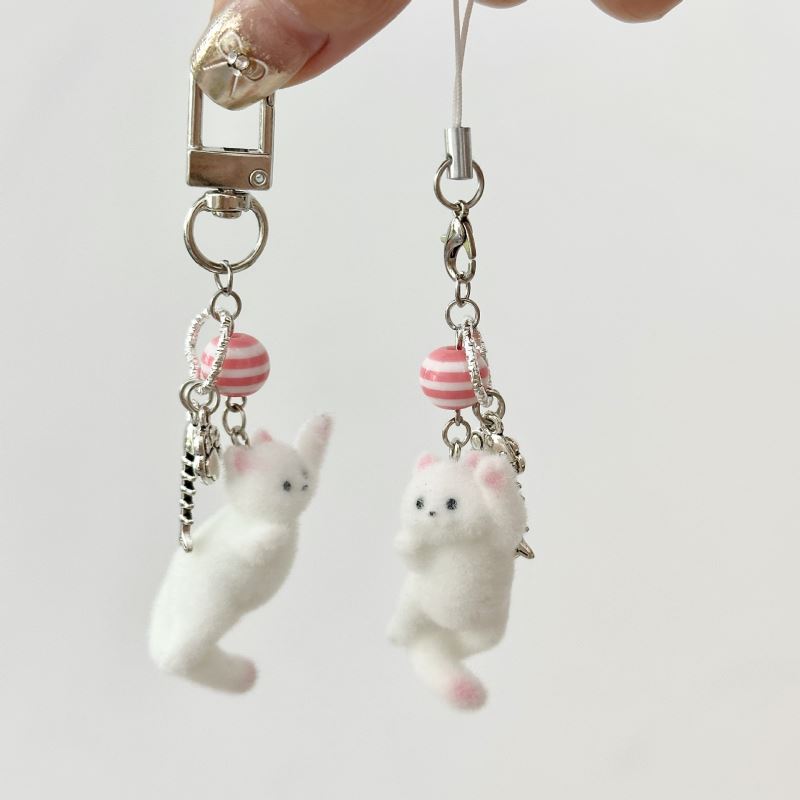 ★可愛いキーホルダー　装飾品★キーチェーン★2色