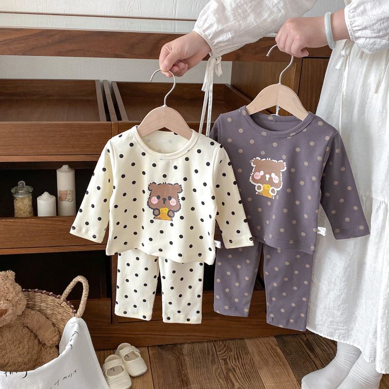 2025新品★子供服　セットアップ★73CM〜100cm 2色