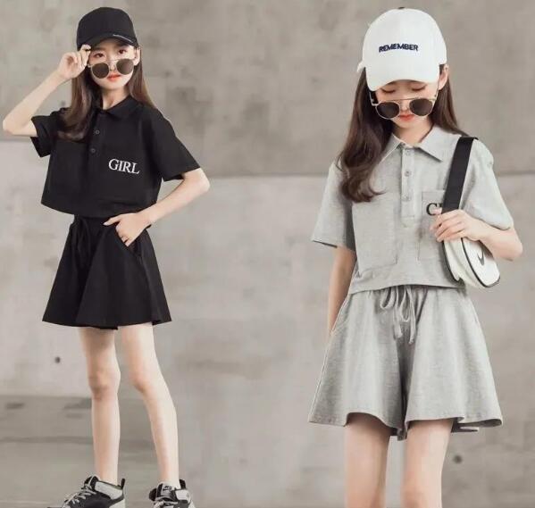 2025新品★子供服　セットアップ★120cm〜160cm 2色