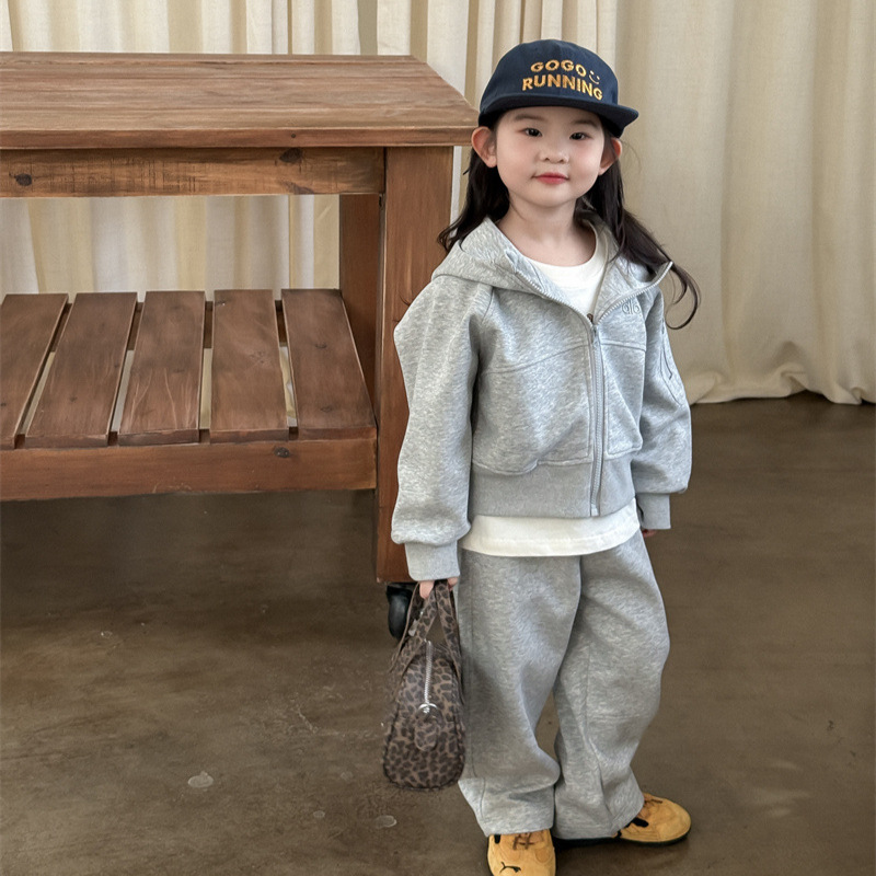 2025秋新品★子供服　セットアップ★90cm〜140cm