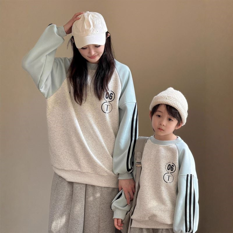 2025新品★子供服&親子服　トレーナー★90cm〜150cm 2色