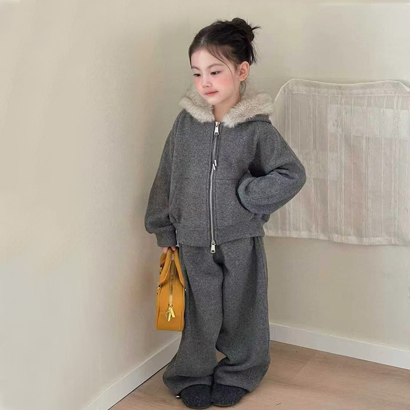 2025新品★子供服　セットアップ 裏起毛★110cm〜170cm