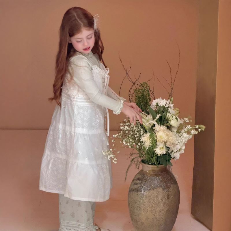 2026新品otaly/6016★子供服　刺繍キャミワンピース★90cm〜150cm