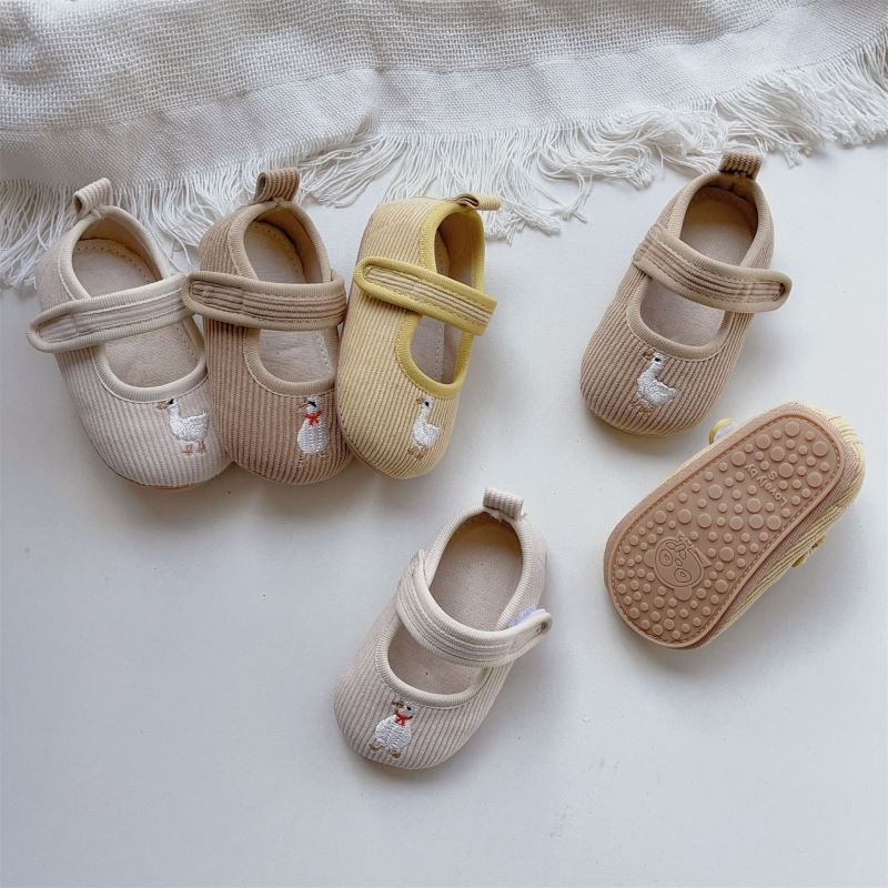 2026新入荷★子供靴　シューズ★S(11cm)/M(12cm)/L(13cm) 3色
