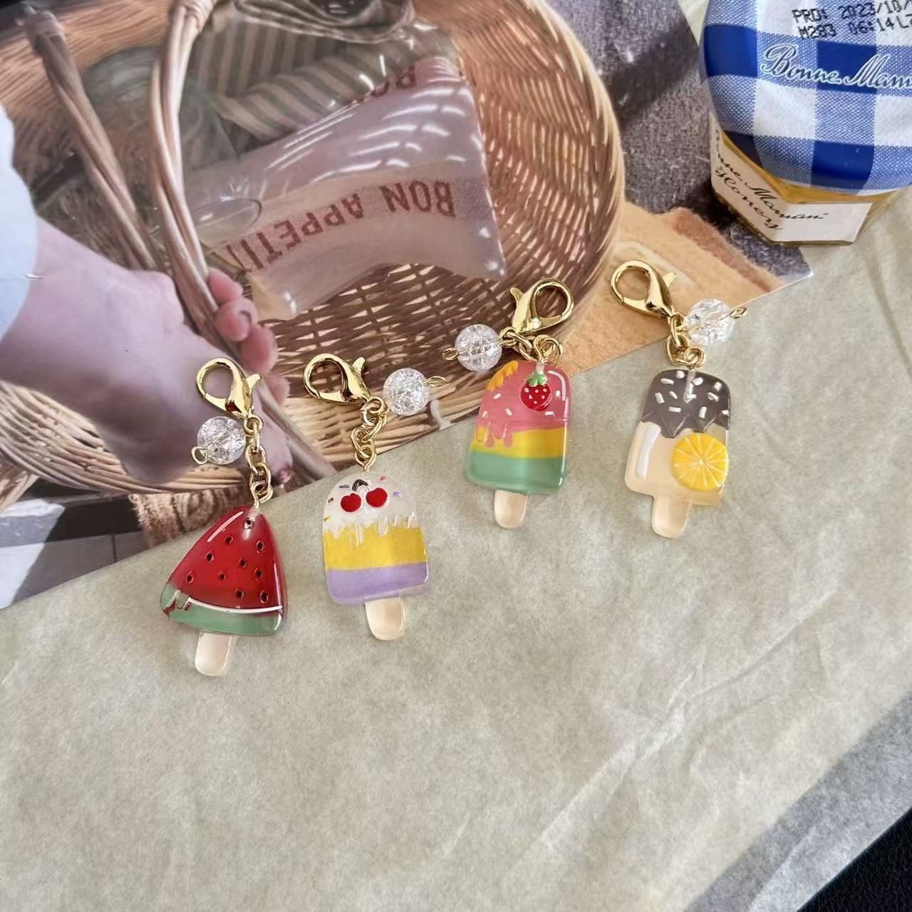 ★キーホルダー　装飾品★バッグチャーム