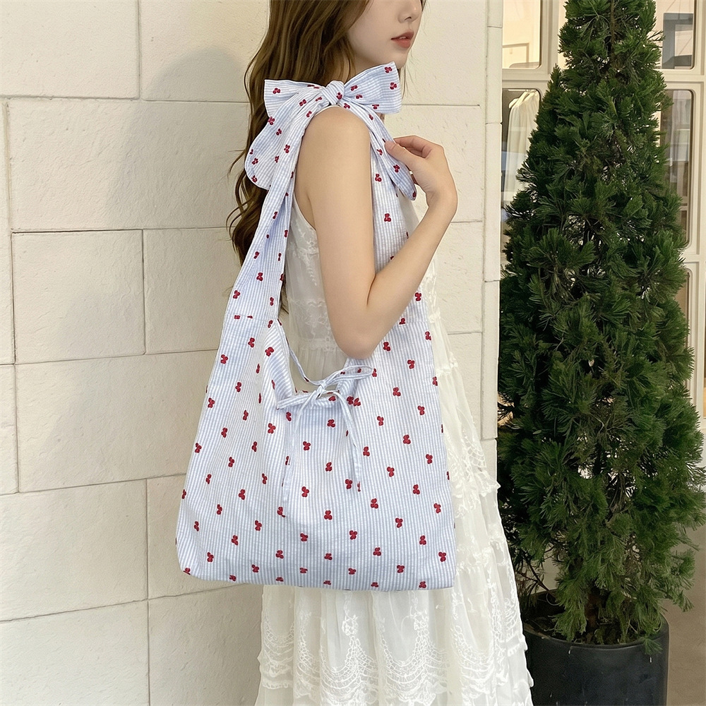 ★可愛い鏡　携帯便利　化粧品鏡★ぬいぐるみ鏡★2色