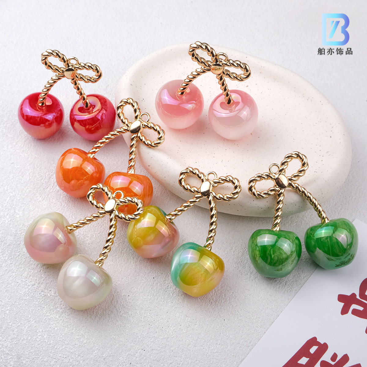 DIYパーツ★芸DIY★チャーム★ピアスパーツ★アクセサリー