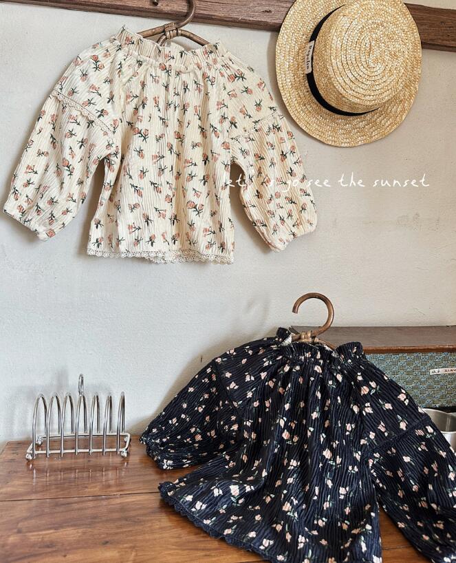 2023秋新作★子供服　トップス★90-130cm★2色