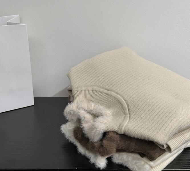 2023秋冬★子供服　セーター★100-140cm★3色