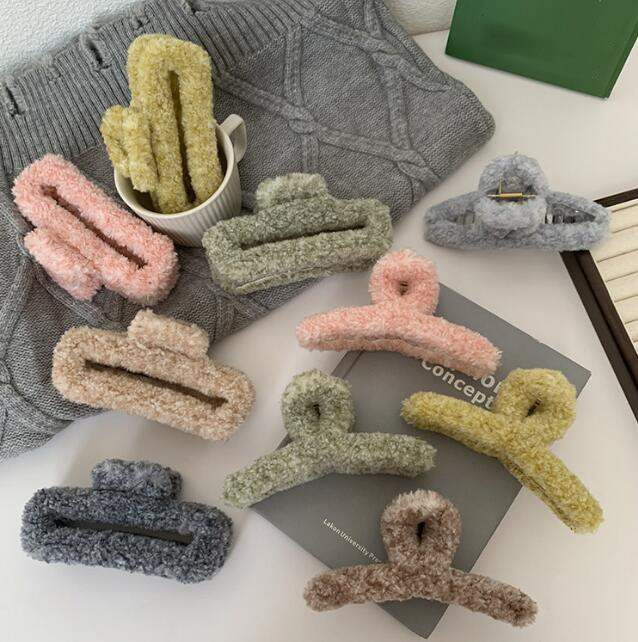 髪飾り★まとめ髪用★ヘアアクセサリー★レディース★ヘアピン★ふわふわ★ヘアクリップ★多色