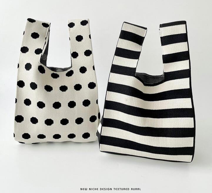 ★収納袋★★ニットハンドバッグ　2種