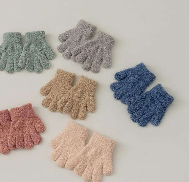 2023新品★大人気　キッズ用★子供　手袋★6色