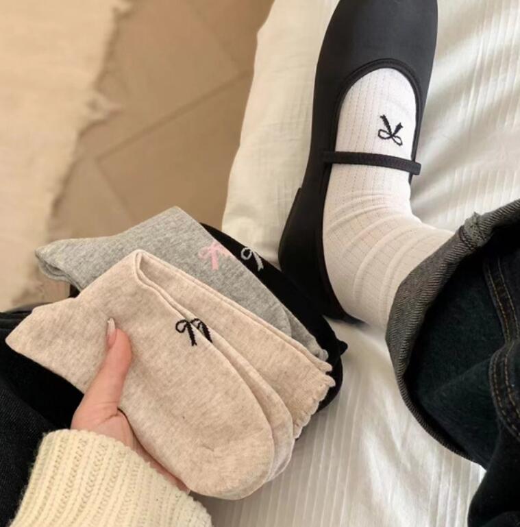 2024新入荷★レディース用　靴下&ソックス★4色