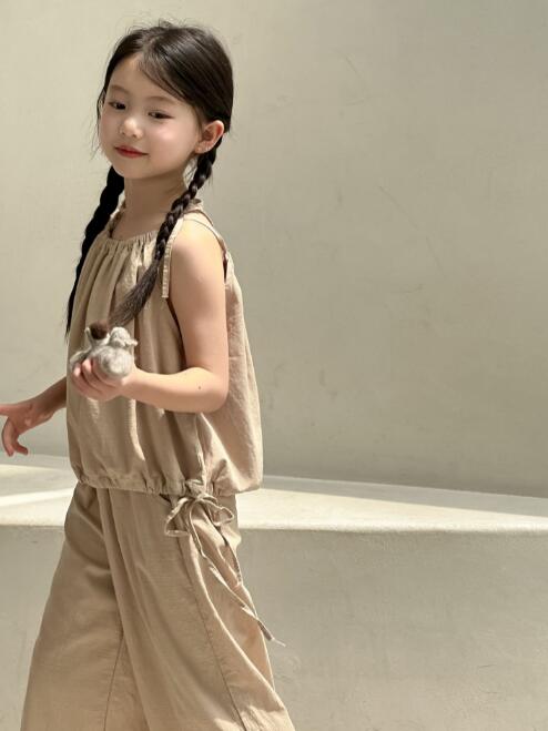 「2024」子供服★トップス+ズボン★セットアップ★韓国風子供服★無地★90-150CM