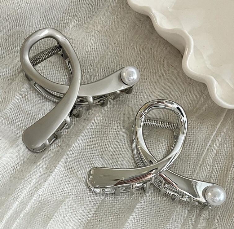 雑貨★髪飾り　ヘアビン★アクセサリー★2種