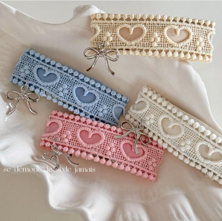 雑貨★髪飾り　ヘアビン★アクセサリー★4色