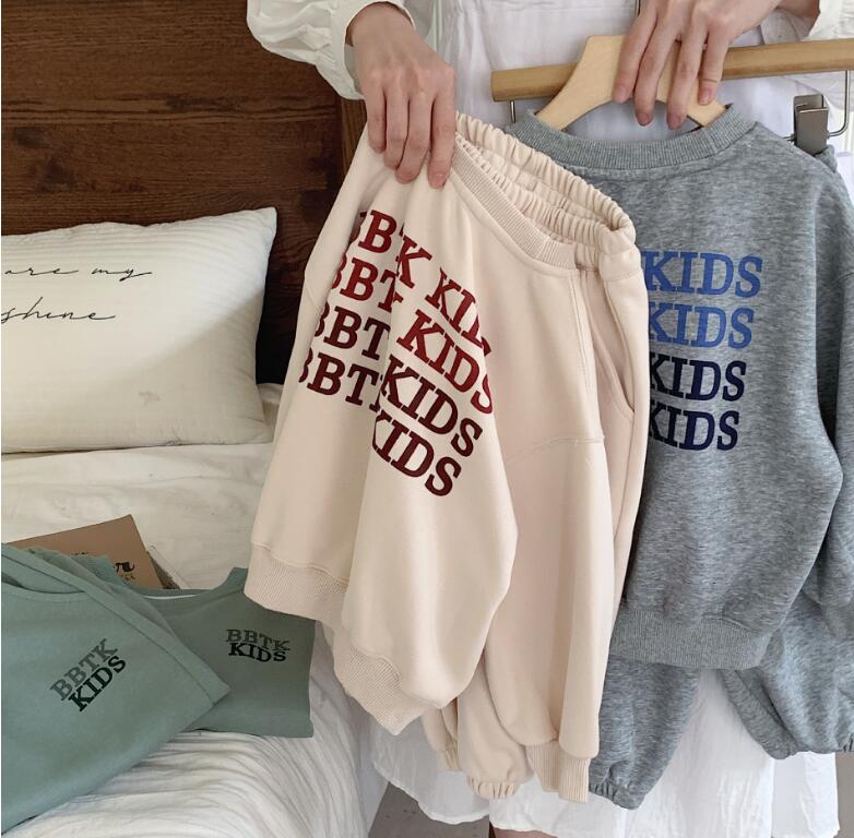 2024新品★子供服　セットアップ★90cm〜140cm 3色