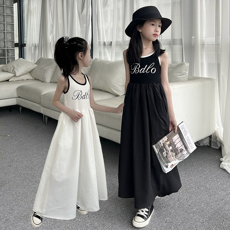 2024夏新品★子供服　ワンピース★120cm〜170cm 2色
