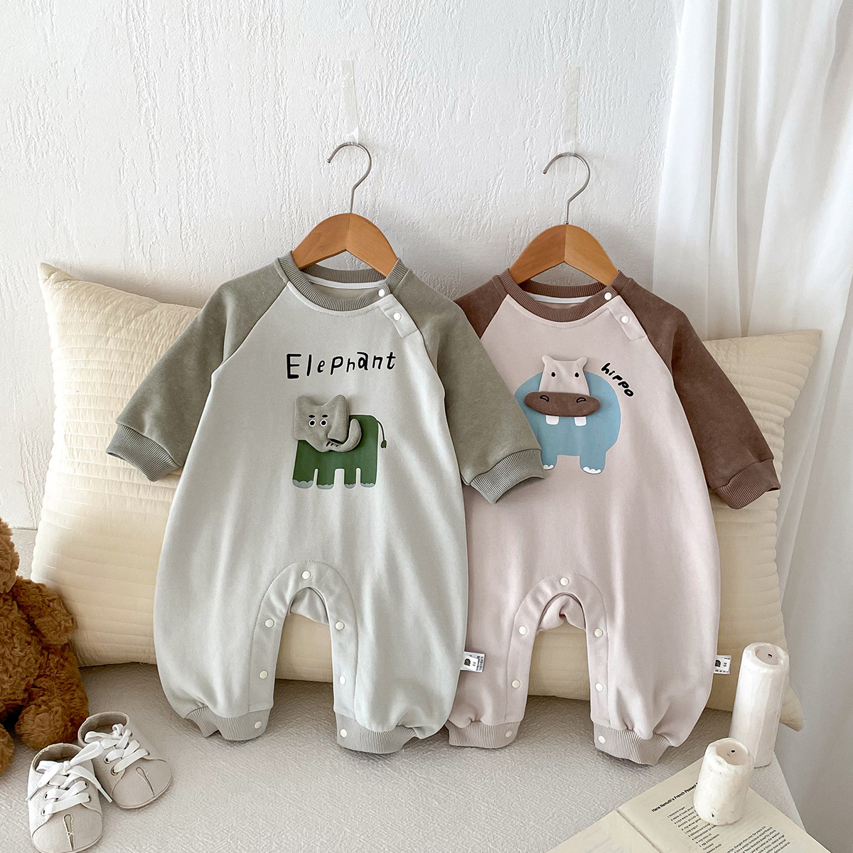 2024秋新入荷★ベビー服　ロンパース★66cm〜90cm 2色