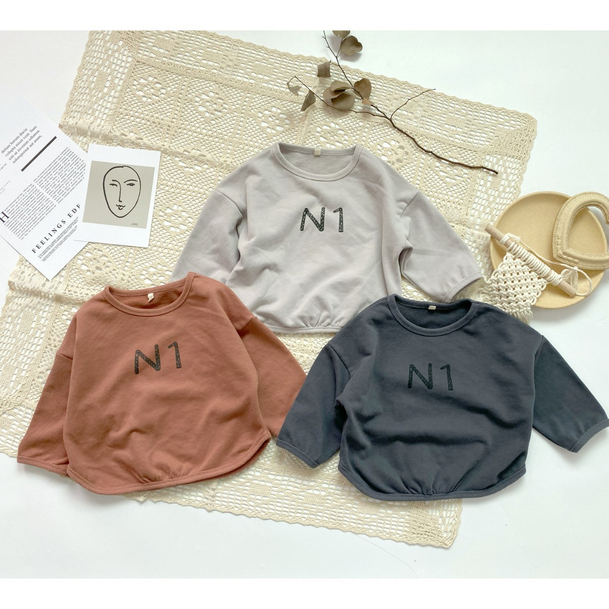 2024秋新作★子供服　トップス★90cm〜140cm 3色