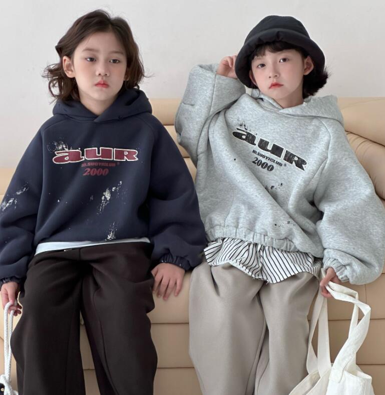 2024秋冬新品★子供服　トレーナー　トップス　裏起毛★90cm〜140cm 3色