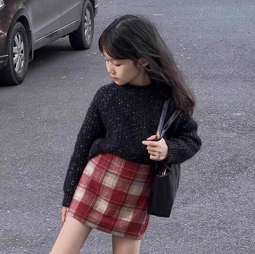 2024年新★子供服　セーター★120cm〜170cm 2色