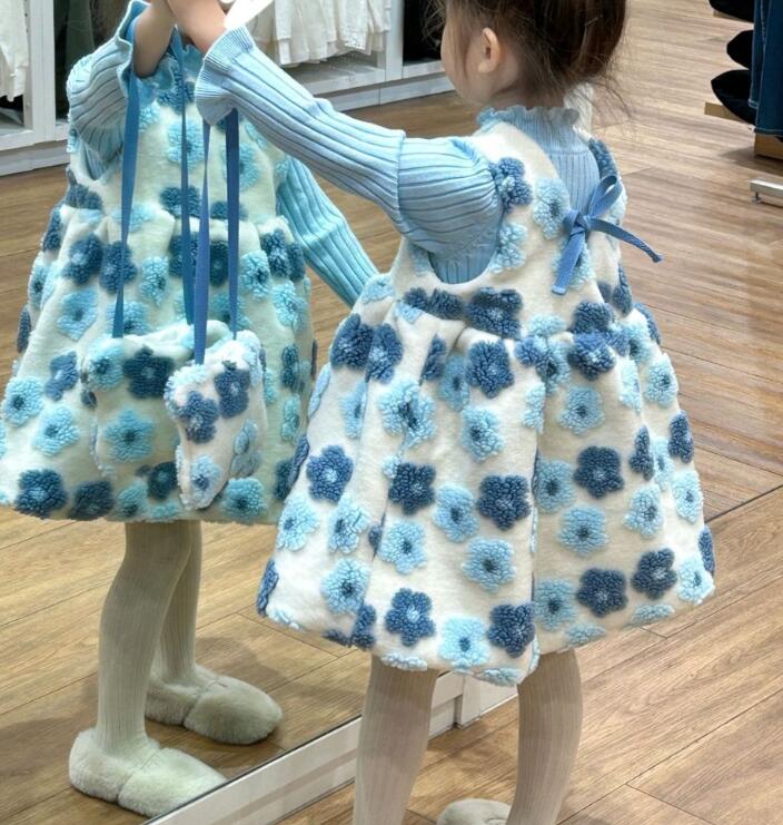 2024年新★子供服　セーター&ベストワンピース&小バッグ★90cm〜140cm