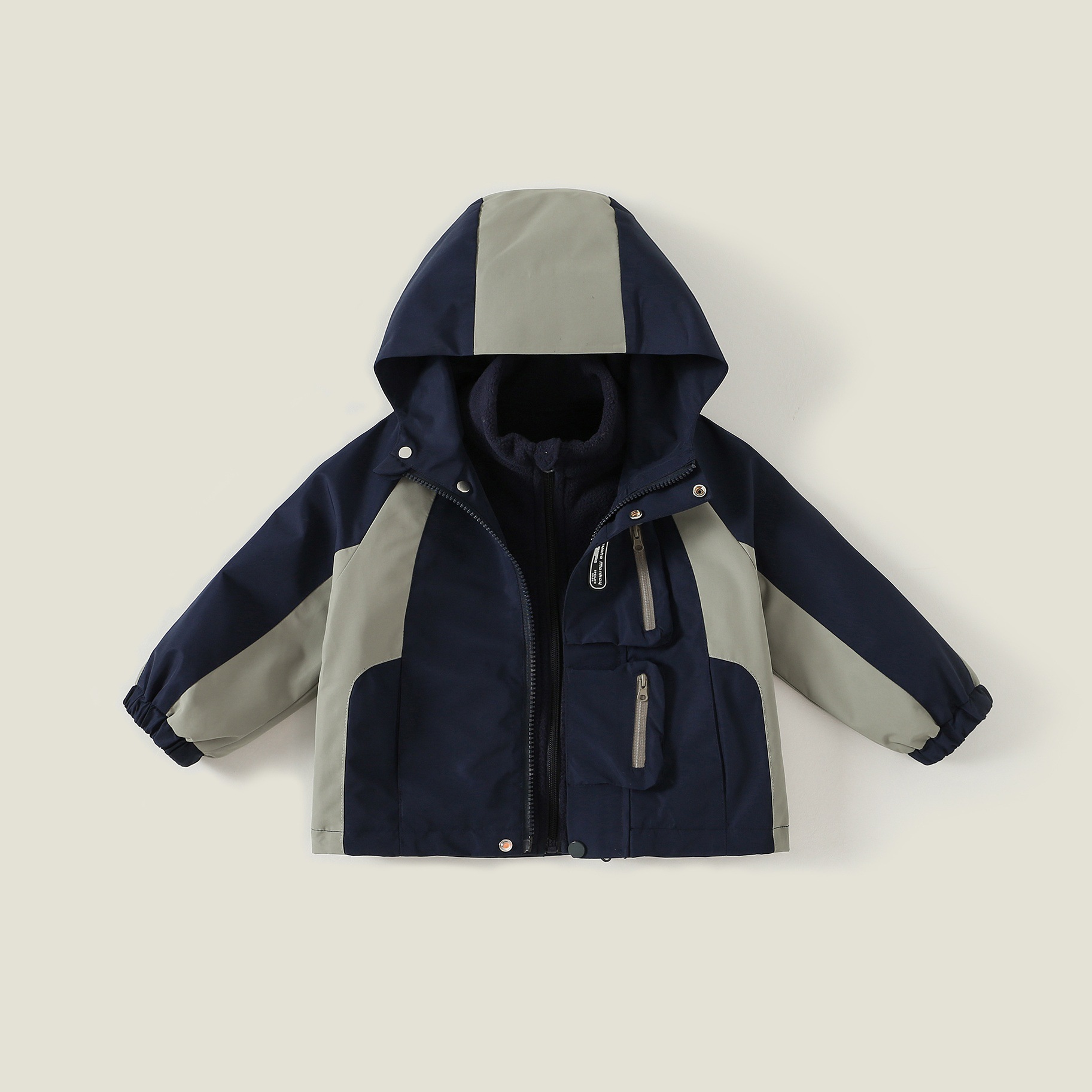 2024新品★子供服 　紺色コート★90cm〜140cm
