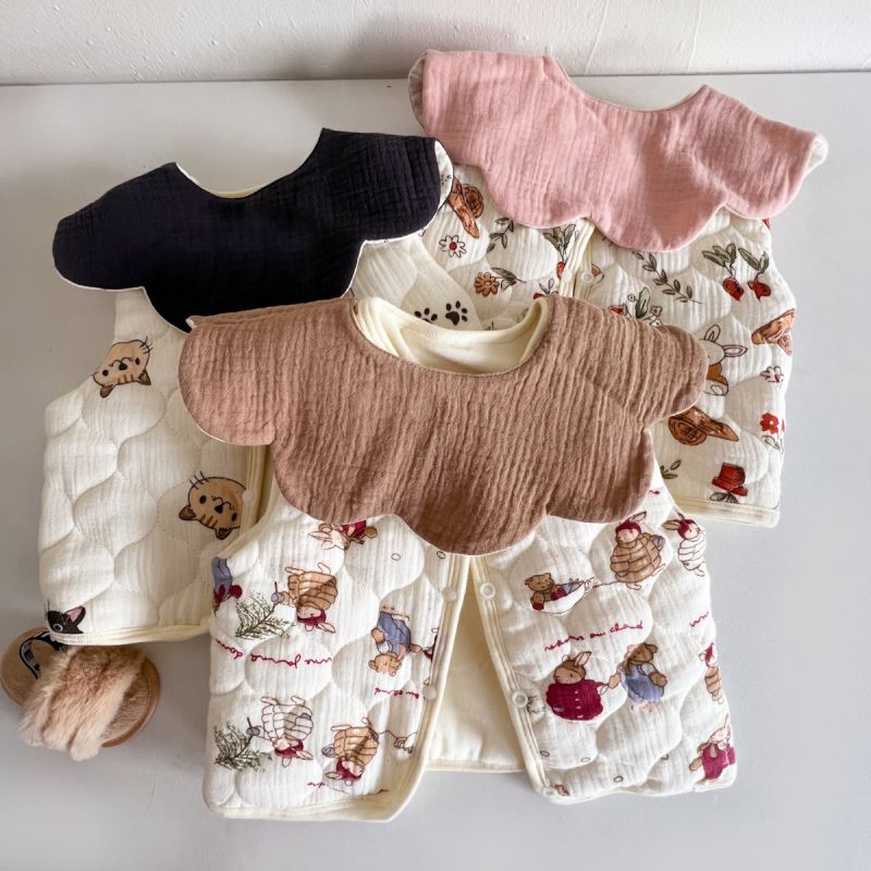 2024新品★子供服 　ベストコート★66cm〜90cm 3色
