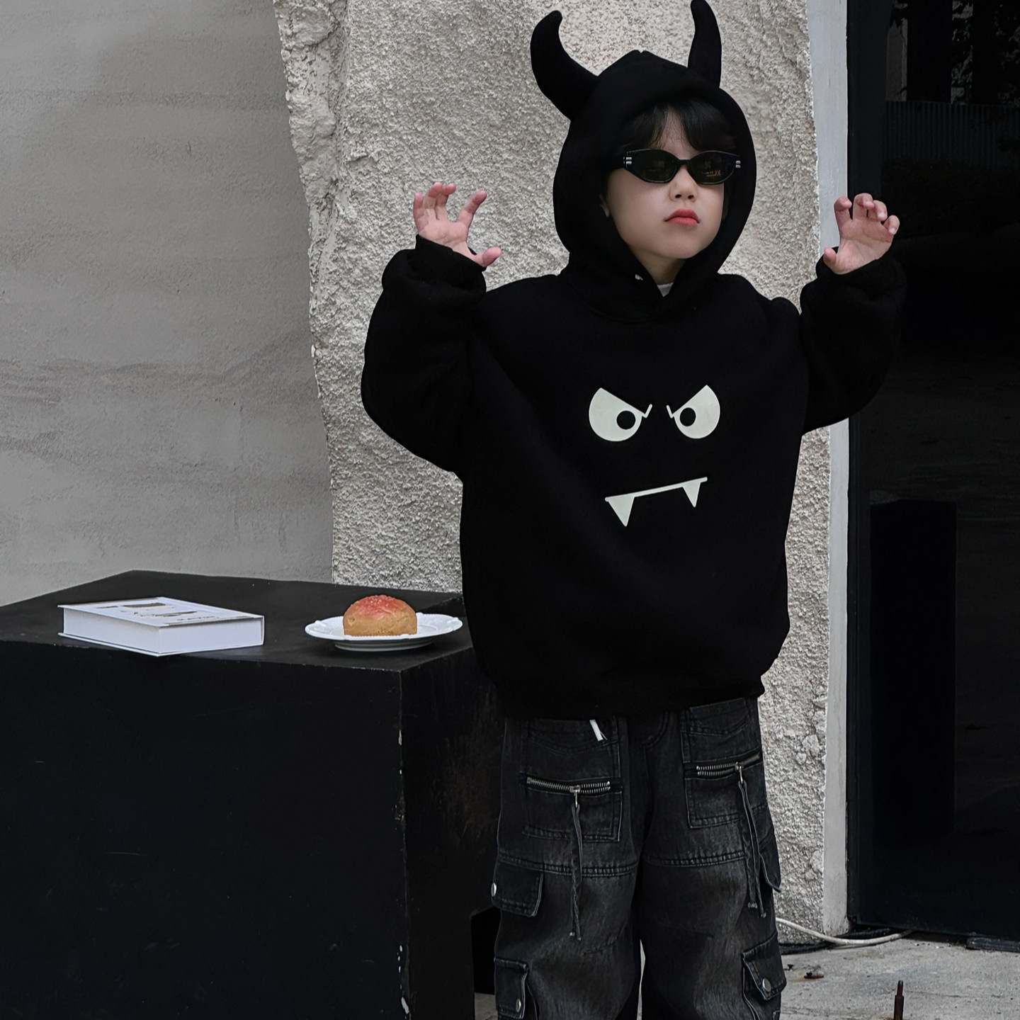 2024新品★子供服　パーカー　裏起毛★90cm〜150cm 2色