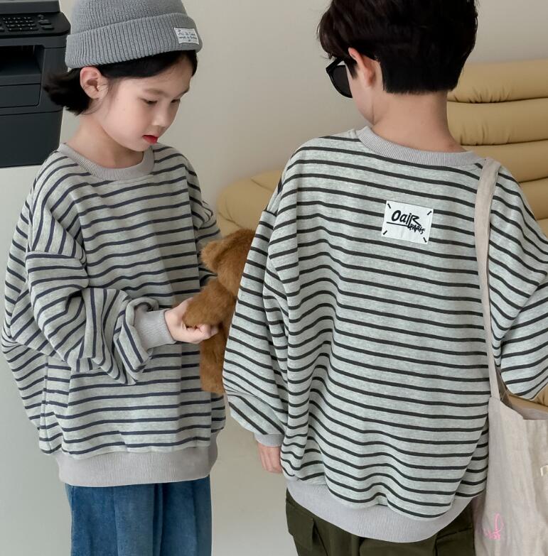 2025年春新★子供服　トレーナー★90cm〜150cm 2色