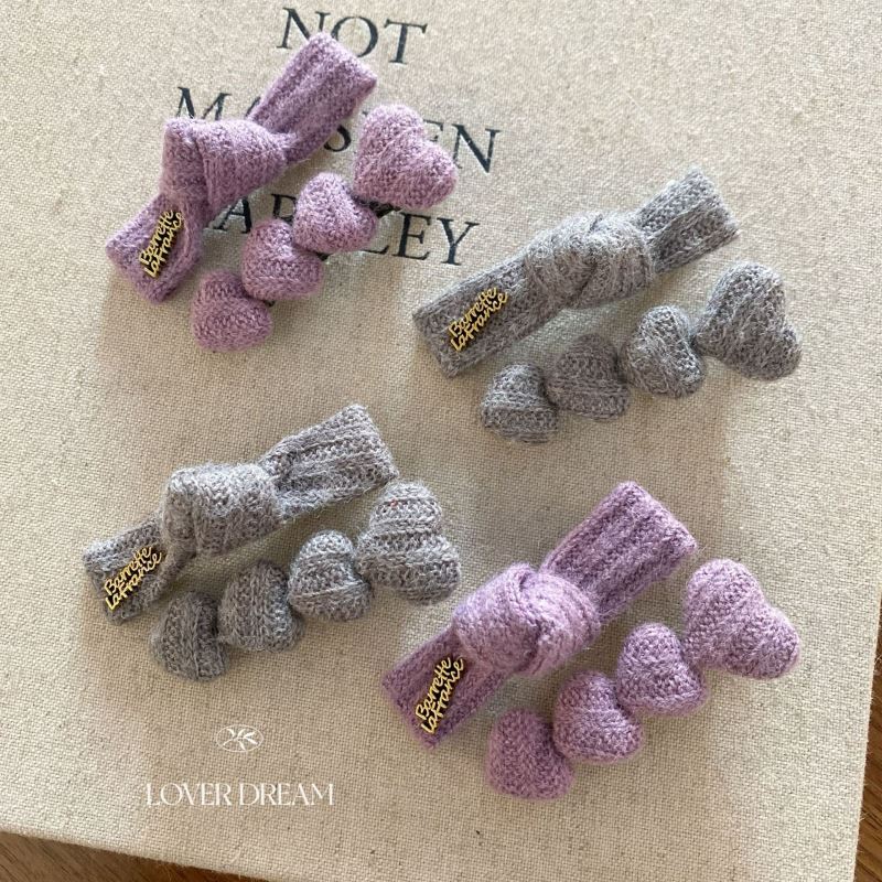 雑貨★子供用髪飾り　ヘアビン★アクセサリー★2色