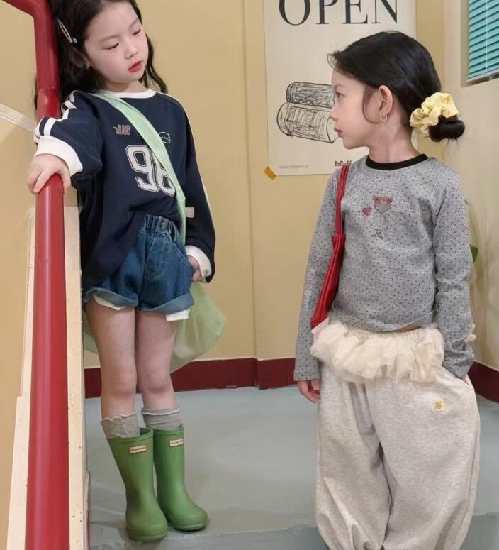 2025新作★子供服　トップス&ショートデニムズボン★90cm〜140cm