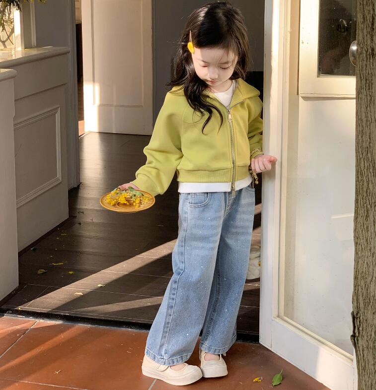 2025新入荷★子供服　デニムズボン★90cm〜140cm