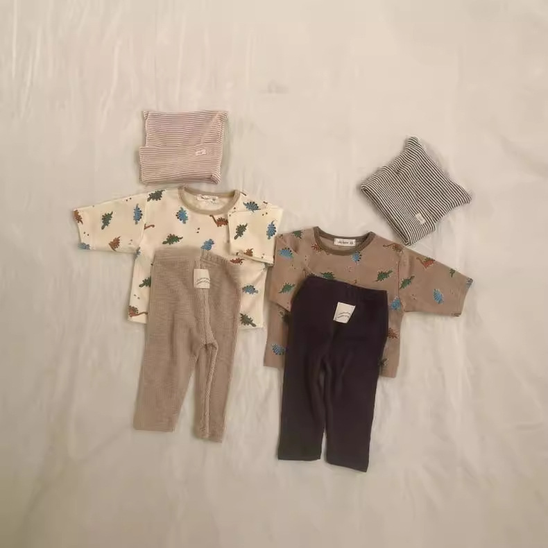 2025新品★子供服　セットアップ★73CM〜100cm 2色