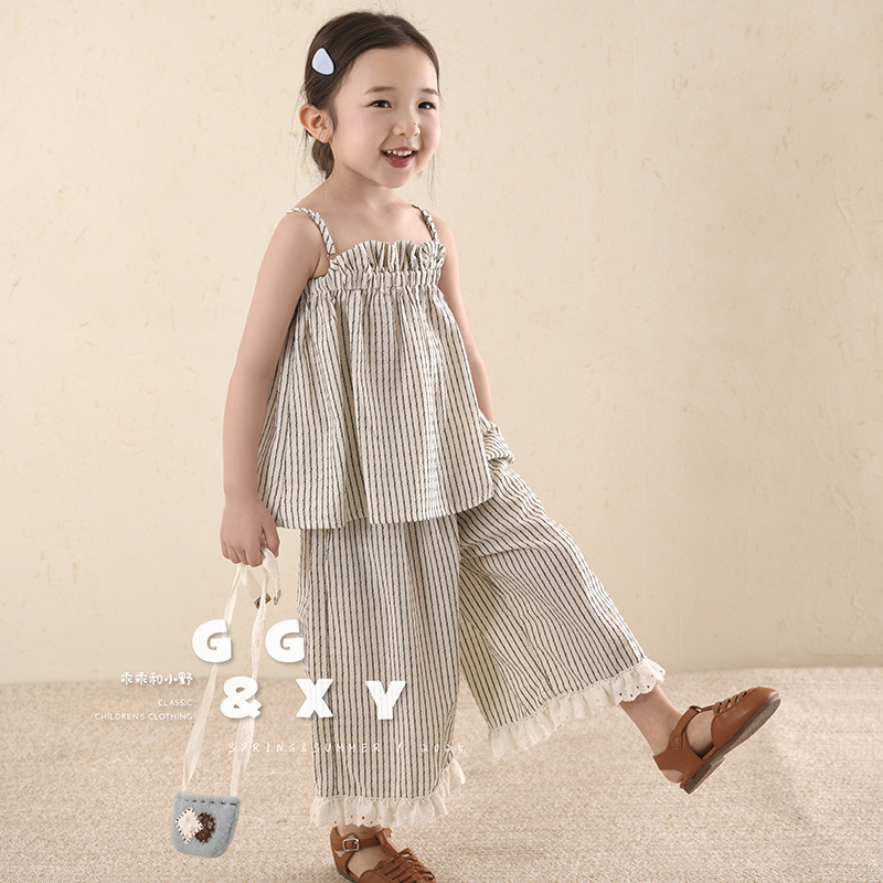 「2025」子供服★トップス+ズボン★セットアップ★韓国風子供服★2色90cm〜130cm