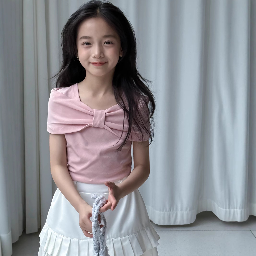 2025新作★子供服　トップス★110cm〜160cm 2色