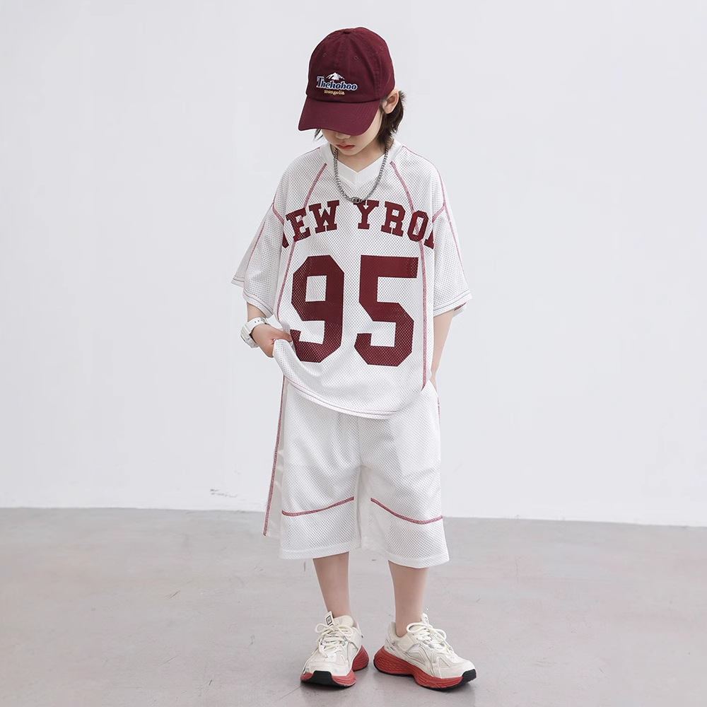 2025新品★子供服　セットアップ★120cm〜170cm 2色