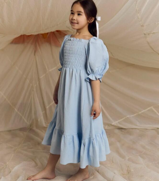 2025新品DB★子供服　ワンピース★90cm〜140cm 2色