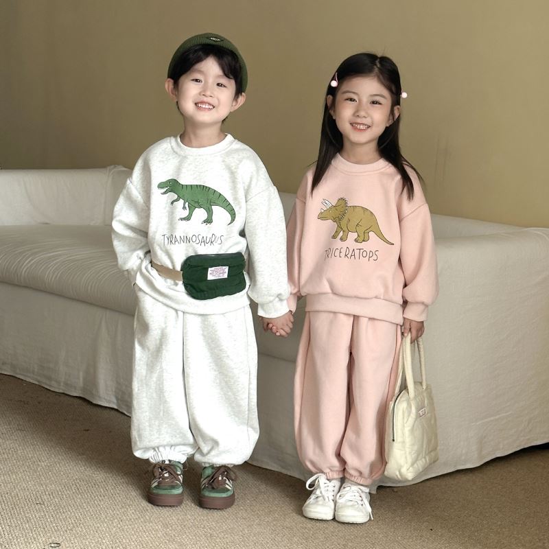 2025秋新品★子供服　セットアップ★80cm〜150cm 3色