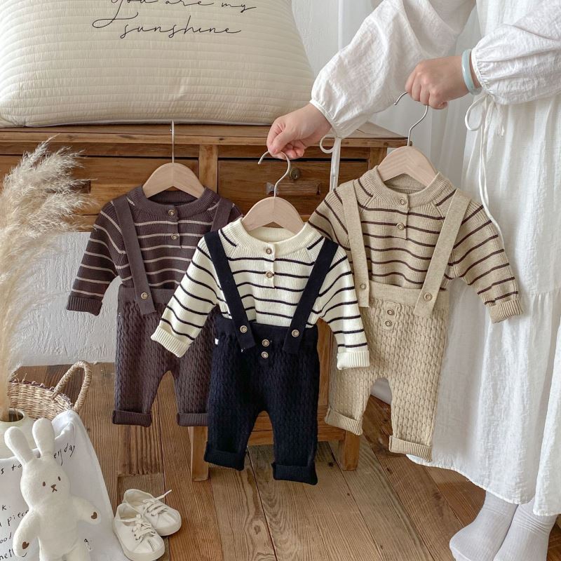2025新品★ベビー服　ニット　セットアップ★66cm〜90cm 3色