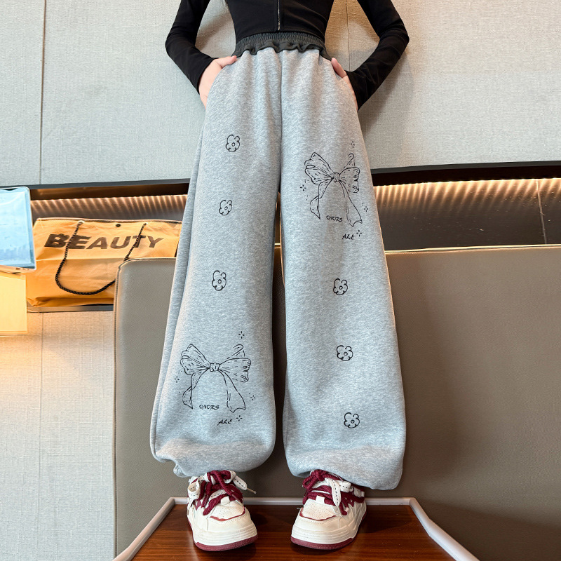 2025新入荷★子供服　ズボン★120cm〜170cm